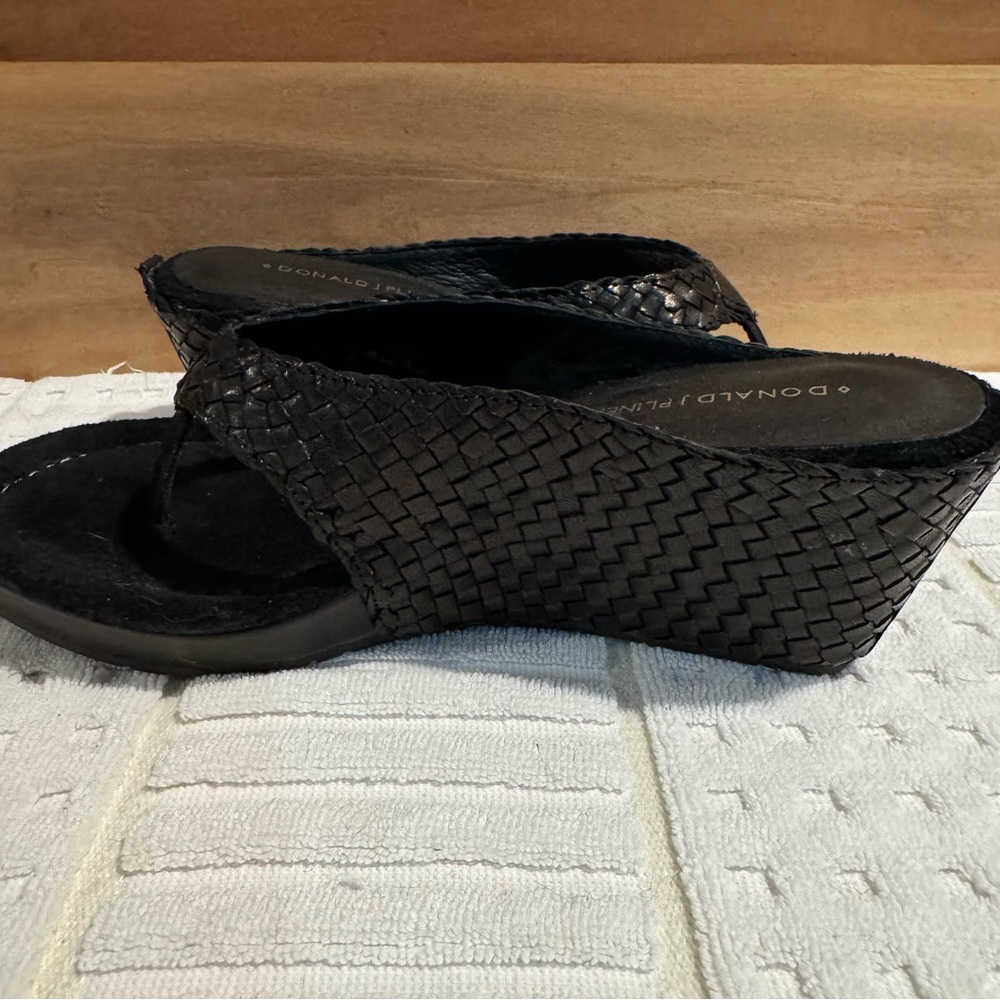 DONALD J PLINER BLACK WOVEN CALF SANDALS SIZE 6. NWT - Picture 4 of 8